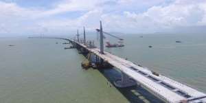 Jembatan Lintas Laut Terpanjang di Dunia Beroperasi Tahun Ini