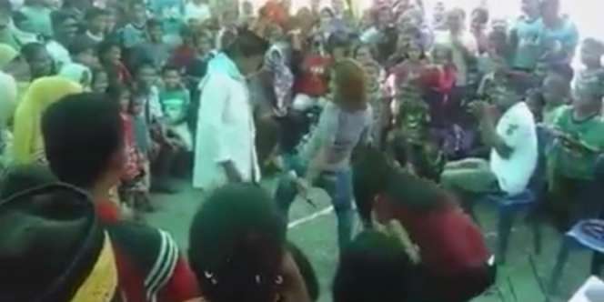 Aksi Dua Biduan di Hajatan Pernikahan Bikin Geger