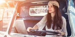 Beri Kejutan, Mempelai Wanita Sopiri Calon Suami Pakai Bus