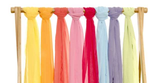 3 Cara Merawat dan Membersihkan Jilbab Berbahan Katun