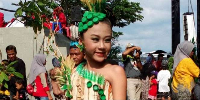 Fashion Show Bahan Daur Ulang, Azwar Anas: Ini Cara Kami