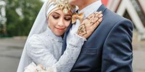 Suami, Lakukan Hal Ini Agar Istri Senantiasa Cantik!