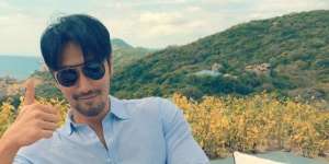 Chuando Tan, Si Hot Daddy yang Bikin Hati Warganet Meleleh
