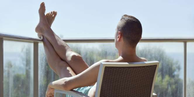 Staycation, Cara Liburan Seru di Kota Sendiri yang Lebih Hemat