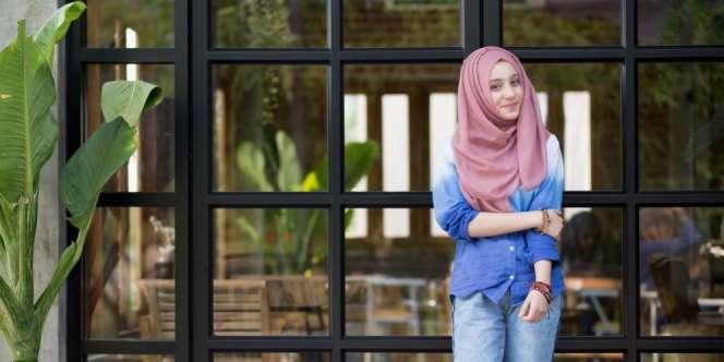 Daftar Makeup yang Sebaiknya `Diburu` ABG