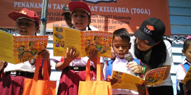 Manfaatkan Toga untuk Hijaukan Sekolah