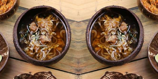 Sensasi Baru Nikmati Soto di Dalam Batok