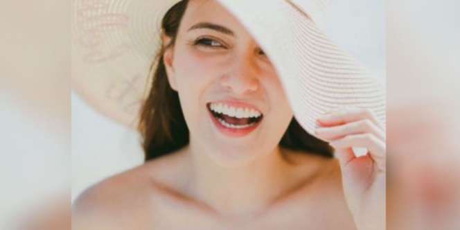 Suami Restui Shandy Aulia Tampil Berbikini Saat Liburan