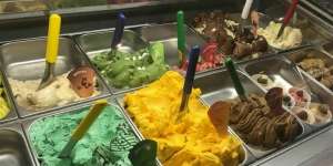 Kafe Halal di Singapura yang Sajikan 'Dessert All You Can Eat'