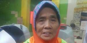 Tekun Menabung, Nenek Pemulung Ini Berangkat Haji