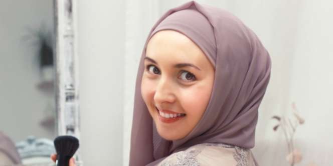 Pilihan Bedak Tabur untuk Sempurnakan Hasil Riasanmu
