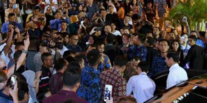 Cerita Jokowi Berbelanja di Mal Bali