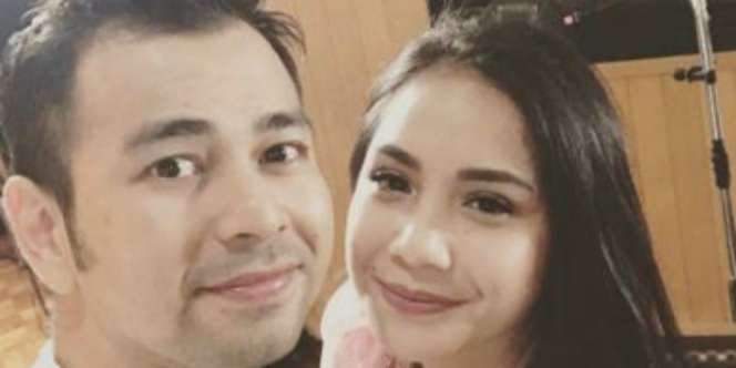 Raffi Foto Bareng Mama Rieta, Warganet: 'Alhamdulillah Akur,'