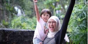 Cerita Kocak Zaskia Mecca Hadapi Bocah yang Tak Mau Sekolah