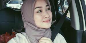 Kiara Leswara: Tanpa Foundation, Riasan Wajah Tetap Memukau