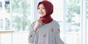 Sari Endah Pratiwi: Tutorial Hijab 'Anti Badai'
