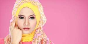 Jangan Pakai Kosmetik Ini Berlebihan, Tengok Akibatnya