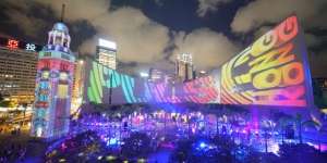 Agustus Ini, Saksikan Kerennya Hong Kong Pulse Light Show 2017