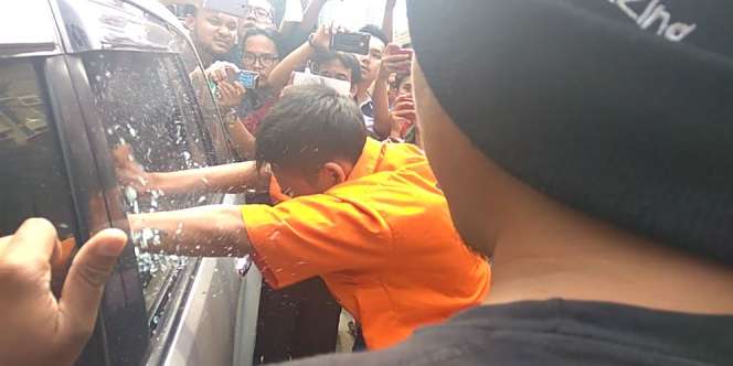 Waspada! Perampok Spesial Pecah Kaca Incar Mobil Seperti Ini
