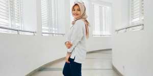 Eprika Adhityani: Tips Mudah Bersihkan 'Make up Brush'