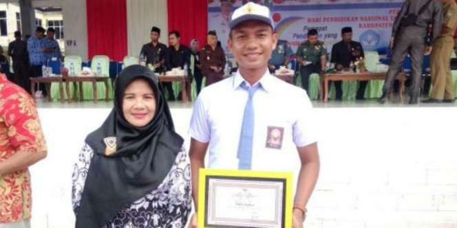 Andres, Anggota Paskibraka Berprestasi Meski Tak Berkecukupan