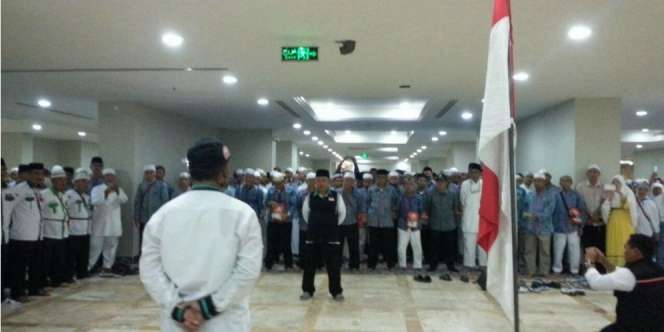 Jemaah Haji Ubah Lobi Hotel di Mekah Buat Upacara Kemerdekaan