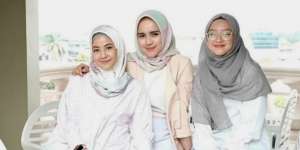 Perbaiki 'Mood' Buruk dengan Lipstik Warna Lembut