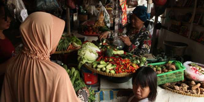 Polda Metro, Bulog dan Kemendag Gelar Operasi Pasar Idul Adha