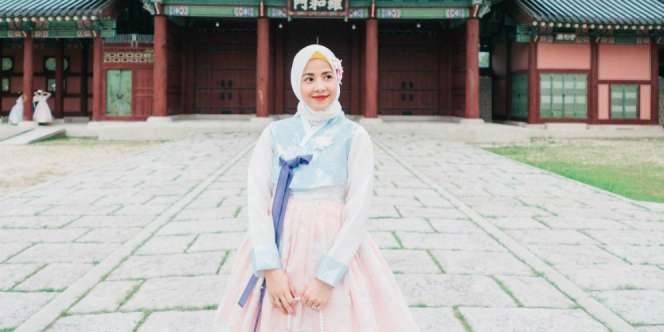 Pakai Hanbok, Natasha Rizky Jadi Wanita Korea Syariah