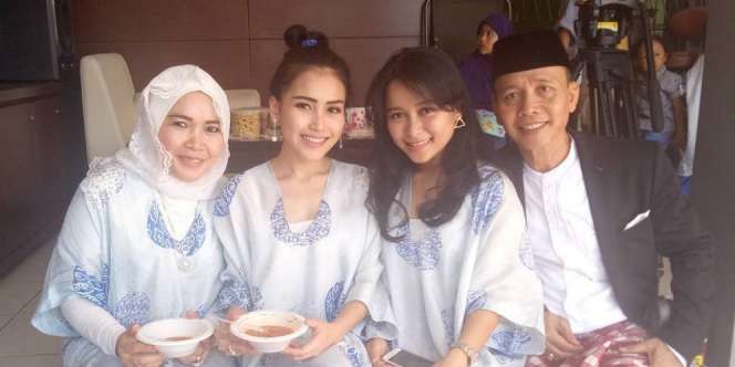Ayah Rozak Jodohkan Ayu Ting Ting dengan PNS, Siapa Dia?