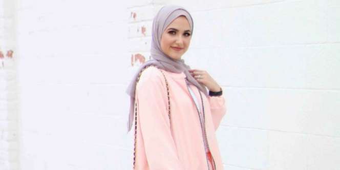 Inspirasi Gaya Busana Buat Hijaber yang Ingin Wawancara Kerja