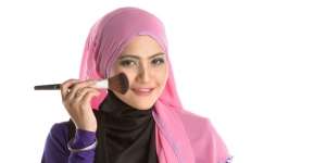 7 Alasan Harus Mulai Pakai BB Cream Mulai Sekarang!