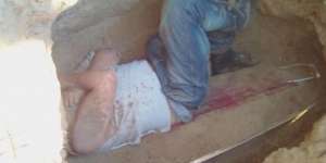 Merasa Terus Dihantui, Pria Ini Bongkar Kuburan Olga