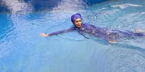 Pengalaman Pahit Hijaber Didenda Rp7 Juta karena Burkini