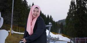 Tetap Modis Saat Liburan Ala Intan Nuraini