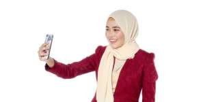 Foto KTP Terlihat Kaku? Ini Trik Agar Terlihat Lebih Cantik