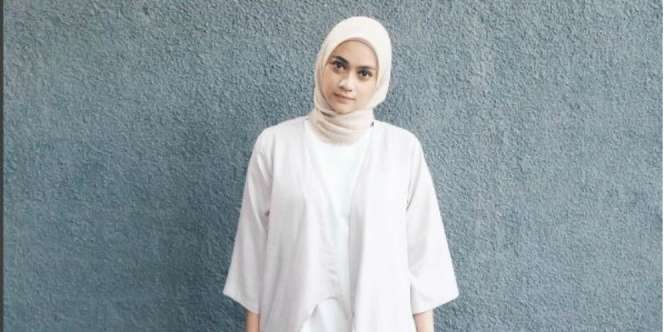 3 Tips Pakai Busana Hijab Nyaman untuk Mama