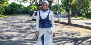 'Denim Style' Ala Pipik Juliana