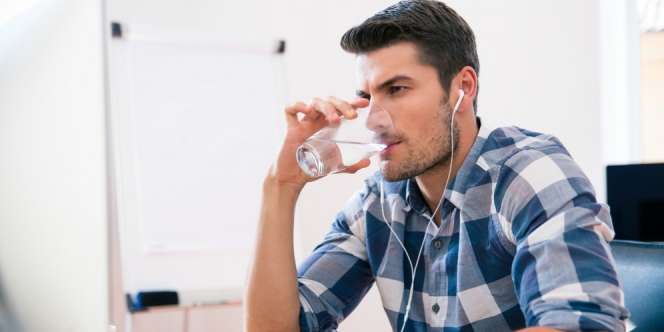 Yakin Air yang Kamu Minum Bersih? Awas Penyakit 'Waterborne' 