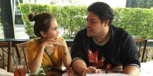 Pilih Ayu Ting Ting atau Ibu-ibu, Jawaban Igun Pedas Banget