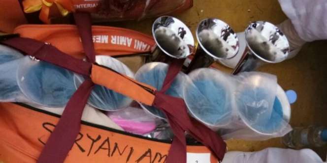 Unik, Jemaah Haji Ini Beli Oleh-oleh Klakson Telolet