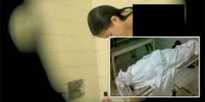 Intip Istri Tetangga Mandi, Pria Tewas Terkejut