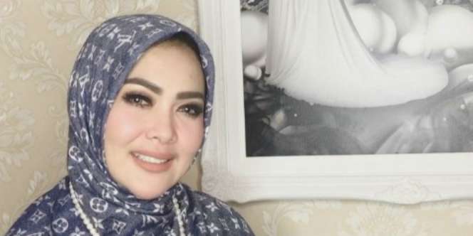 Hendak Ditanya Soal First Travel, Syahrini Pilih Ngacir