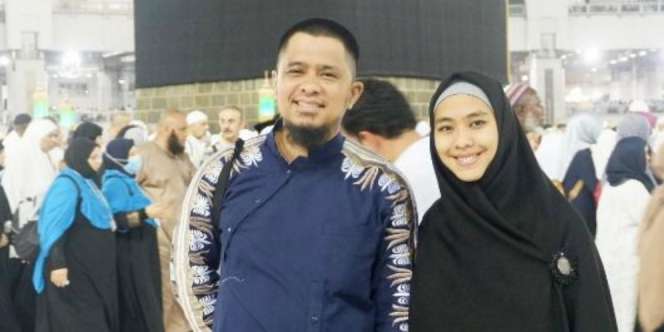 Cerita Menyentuh Oki Setiana Dewi Berhaji Saat Hamil Besar
