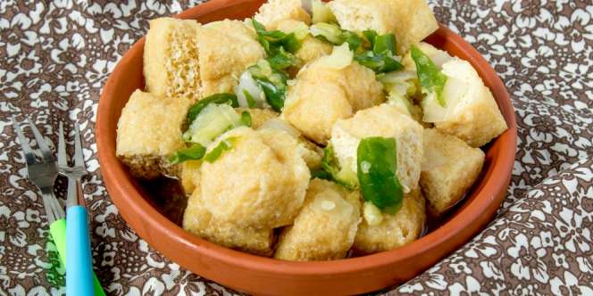 Resep Tahu Gejrot yang Bisa `Ledakkan` Lidah