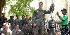 Santap Biawak Bersama TNI AL, Ini Reaksi Tentara AS 