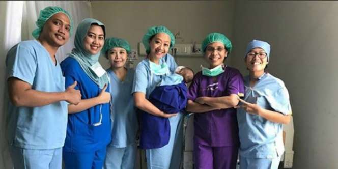Begini Kondisi Anak Asri Welas Usai Tranfusi Darah