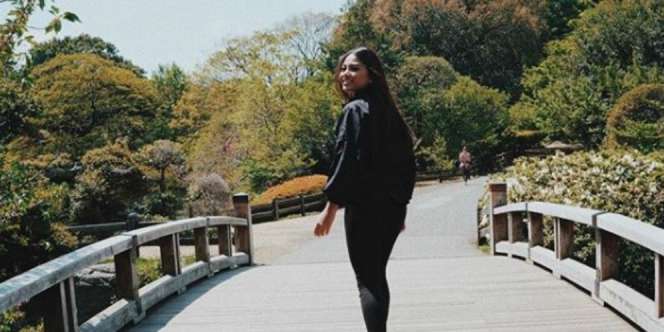 Aurel Pamer Foto Polos, Wajahnya Bikin Pangling