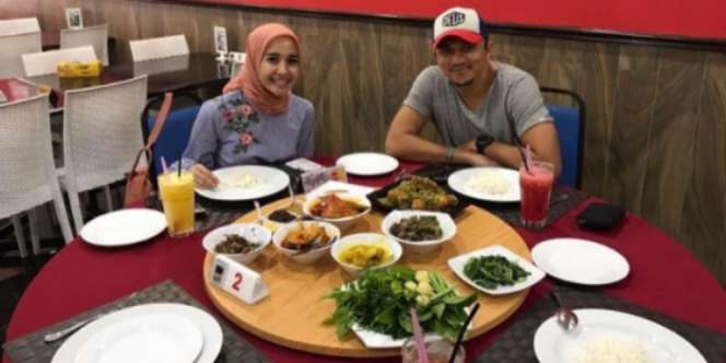 Intip Resto Unik yang Jadi Tempat Kencan Pertama Emran-Bella