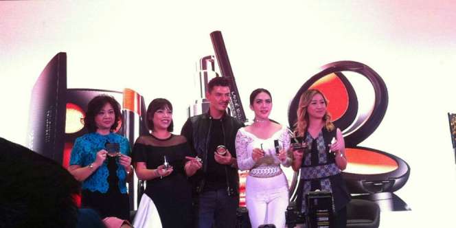 Datang ke Jakarta, Makeup Artist Kim Kardashian Rias Syahrini